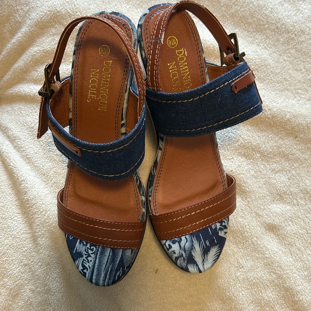 Dominique Tan and Navy‎ Sandals